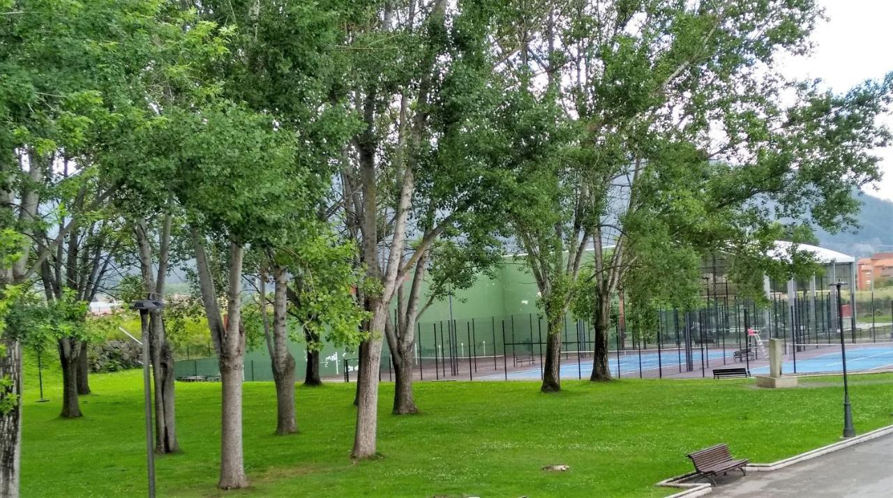 Apartamento Estelas De Cantabria Corrales De Buelna Kültér fotó